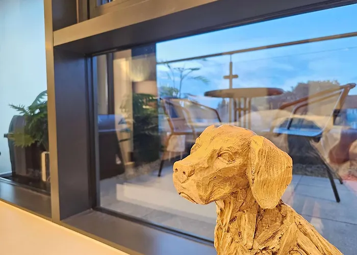 Апартаменти Unique 2-bed, 2-bath With Private Terrace, Near Bus Station & Centre *