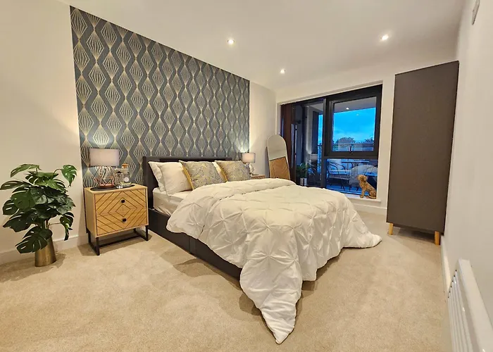 Lägenhet Unique 2-bed, 2-bath With Private Terrace, Near Bus Station & Centre *