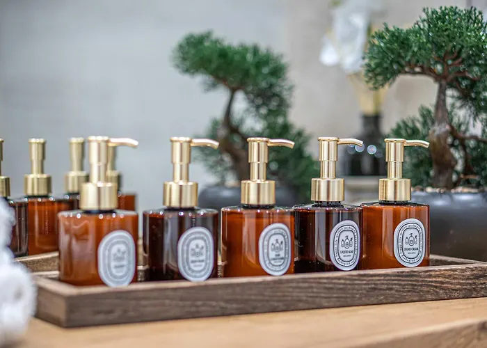 Unique 2-bed, 2-bath With Private Terrace, Near Bus Station & Centre